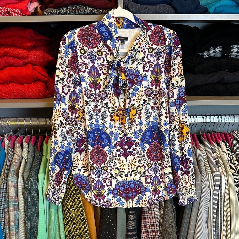Talbots multicolored print long sleeve front bow tie button down blouse size M